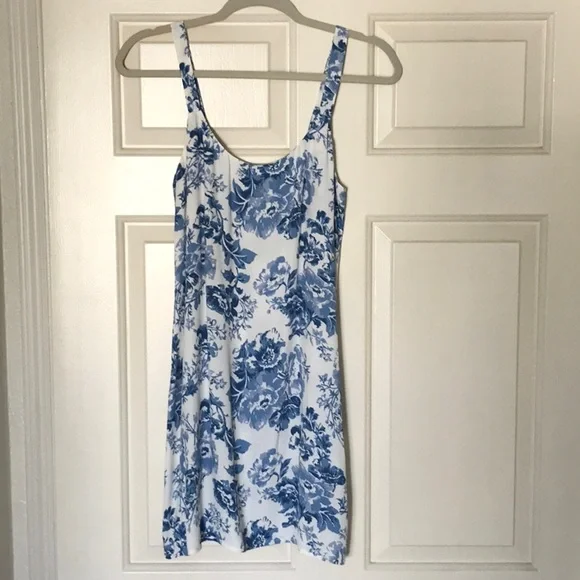 Reformation | Dresses | Reformation Blue And White Floral Dress | Poshmark